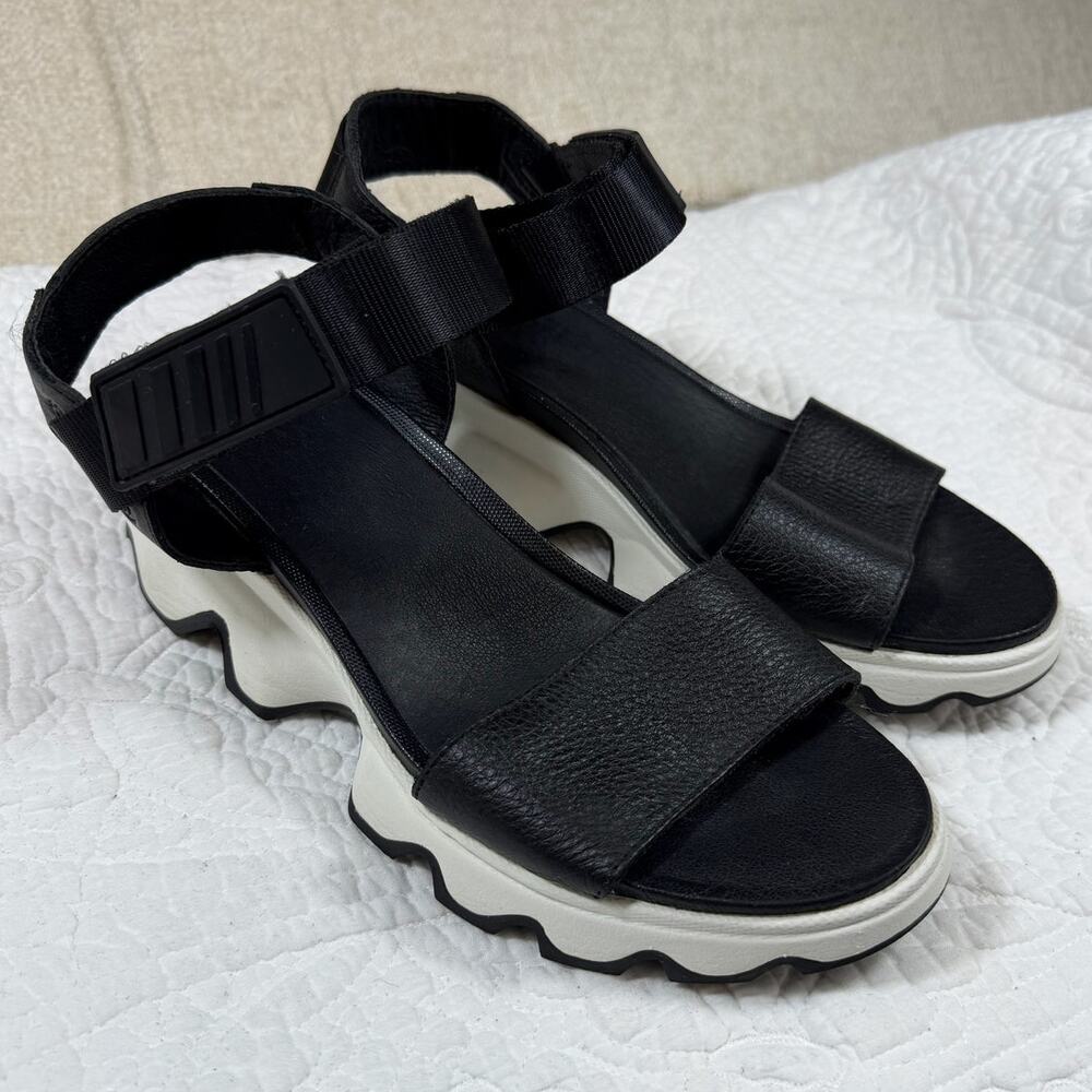 Sorel Women's 8 Kinetic Impact Platform Black White Sport Sandal Casual Shoes